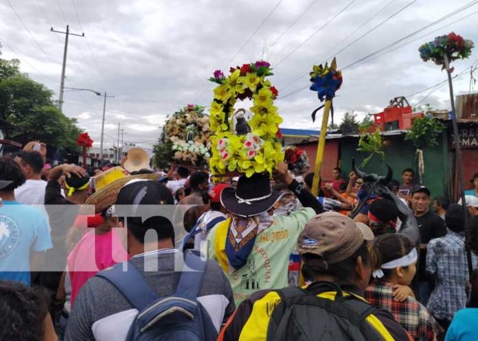 Comienzan las fiestas de los católicos de Managua con la tradicional roza del camino