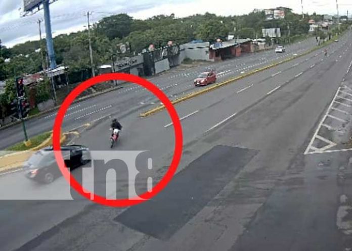 ¡Lamentable! motociclista muere luego que vehículo lo catapultara en Carretera a Masaya