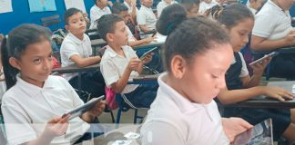 Foto: Estudiantes del colegio Bertha Díaz de Managua reciben nuevas herramientas tecnológicas, para fortalecer la formación digital en el país / TN8