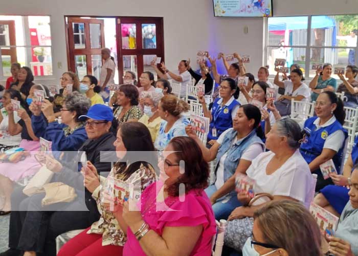 Managua: Presentan en Nicaragua la Cartilla de la Menopausia
