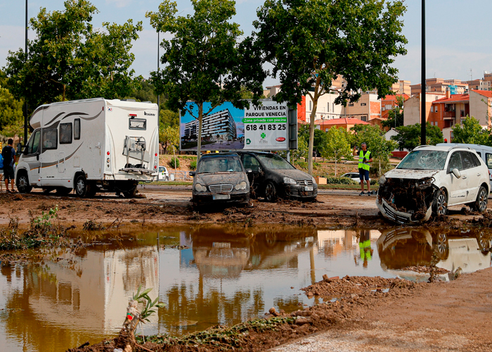 Fuertes lluvias provocan inundaciones en la ciudad española de Zaragoza