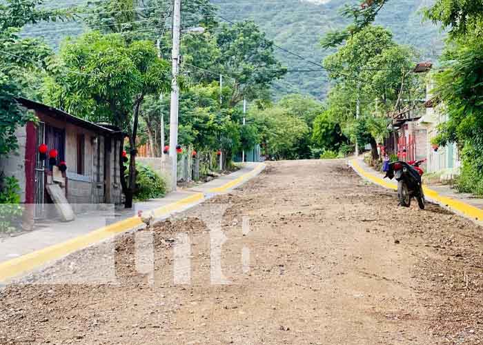 Foto: Gobierno municipal ejecuta proyecto de construcción de cunetas y andenes en Somoto / TN8