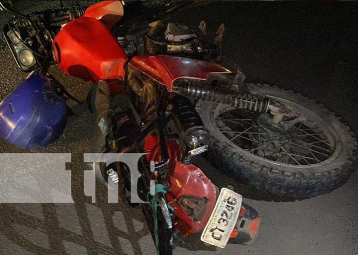 Foto: Grave colisión de motociclista con Jeep en Juigalpa / TN8