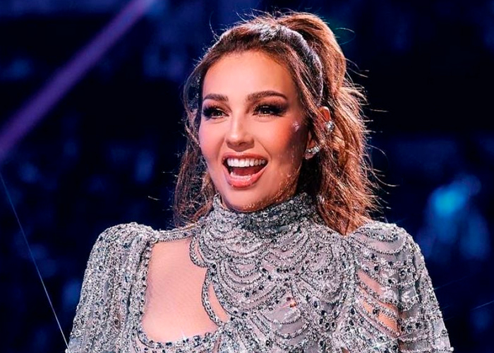 Thalía afirma que la edad es un número y lo demuestra con sensuales fotos