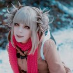 Foto: Toga sorprende con un elegante «traje de invierno» de My Hero Academia, lo que se ha popularizado en las redes, sobretodo, en Instagram / Cortesía