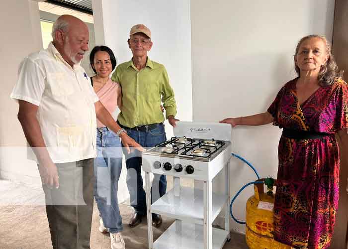 Alcaldía de Juigalpa entrega más viviendas de interés social a 3 familias