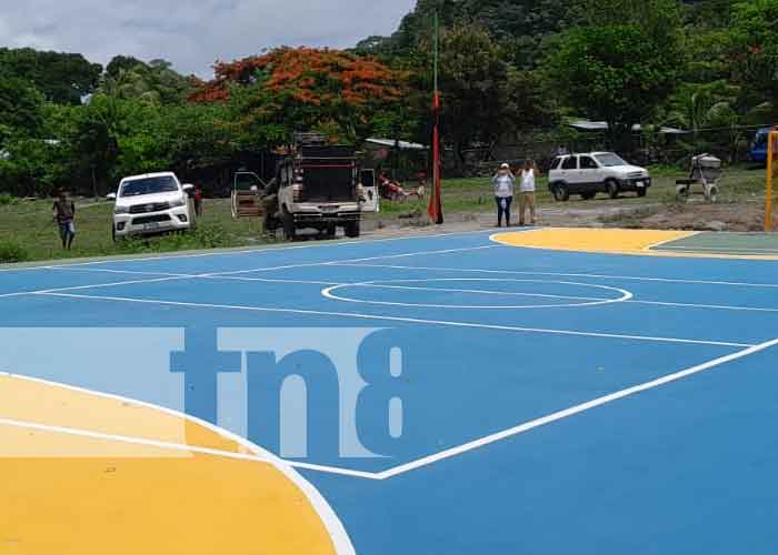 Foto: Inauguran mejoras en cancha deportiva de Ometepe /  TN8 