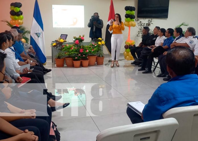 Servidores públicos de Managua son capacitados en la cartilla 