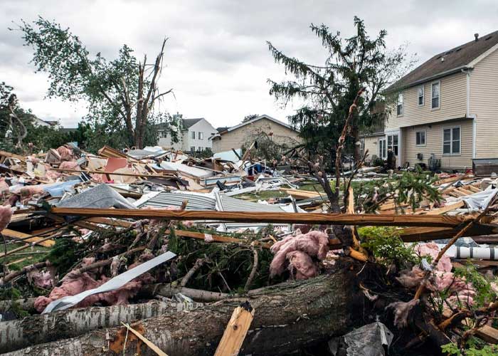 Estragos del poderoso tornado en Chicago
