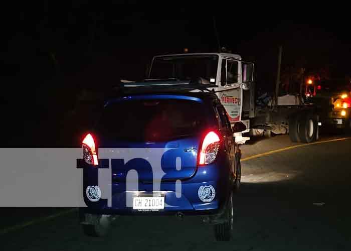 Foto: Conductor irresponsable provoca caos en Jalapa con accidente de tránsito / Cortesía 
