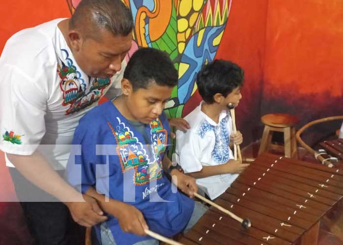 ¡Cultivando valores en la niñez! Reaperturan escuela de marimba en Jinotepe