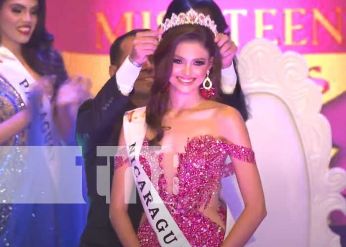 Andrea Alonso, una princesa resplandeciente en Miss Teen Américas 2023