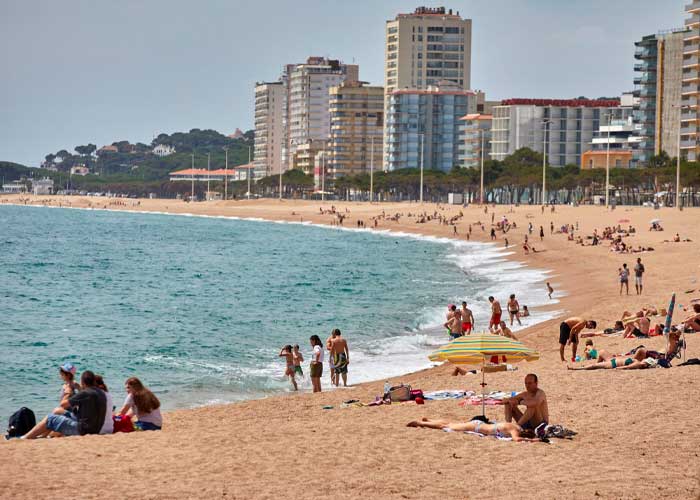El mar alcanza una temperatura récord en España 