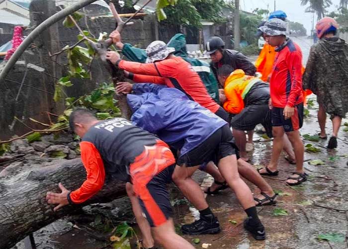 Dos muertos en Filipinas por el tifón Doksuri