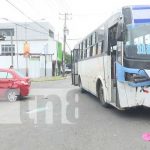 Foto: Choque de vehículo con bus en Managua / TN8