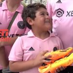 Foto: Niño nicaragüense consigue firma de Messi para sus tacos