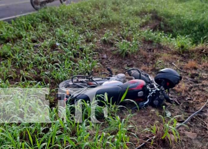 Un fallecido en choque de dos motocicletas en El Rama