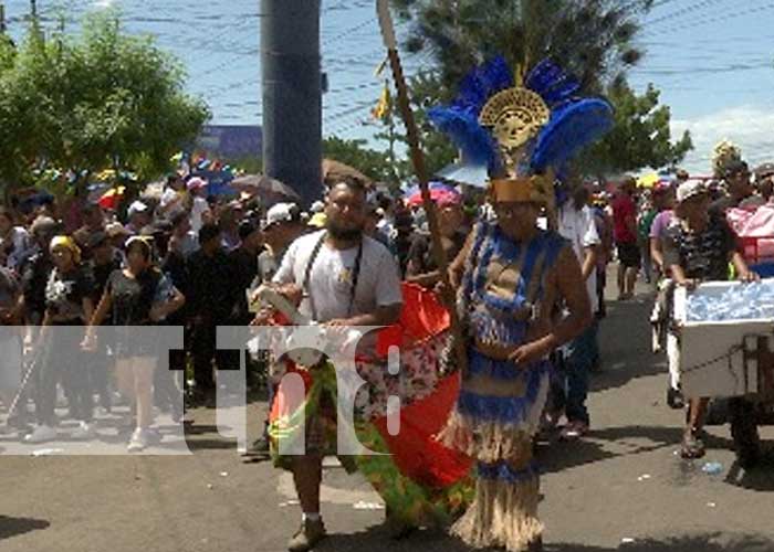 Fe, devoción y algarabía: Santo Domingo regresó a su morada en Las Sierritas de Managua