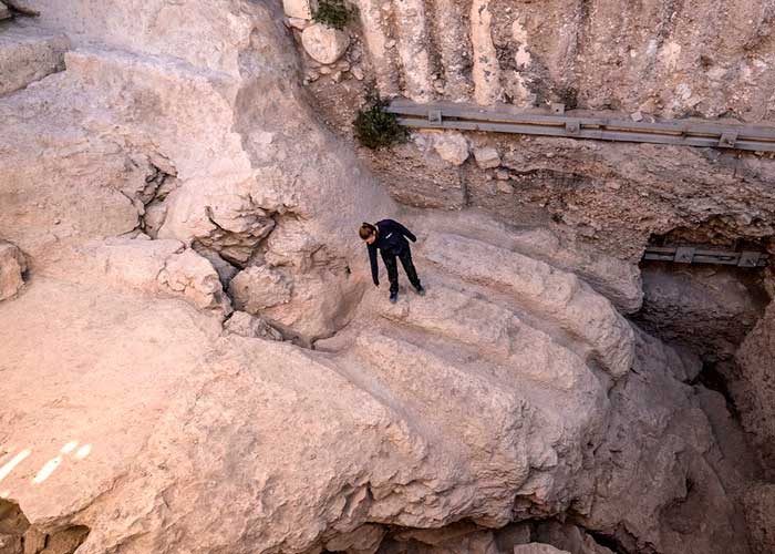 Encuentran dos canales que datan de hace 2 mil 800 años, en Jerusalén
