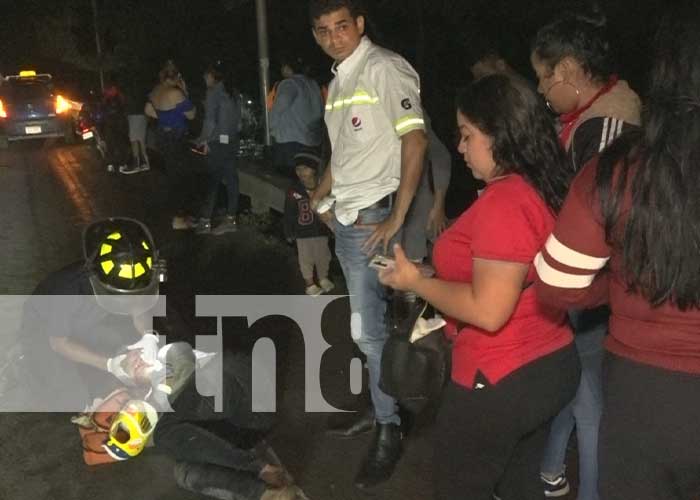 Fémina es encontrada lesionada a un lado de la carretera en Estelí