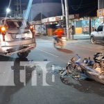 Foto: Motociclista se estrella en la parte trasera de una camioneta en el km 8 carretera sur / TN8