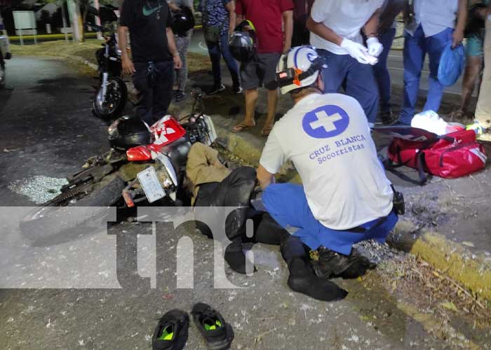 Foto: Motociclistas víctimas de sus propias imprudencias viales en la capital / TN8