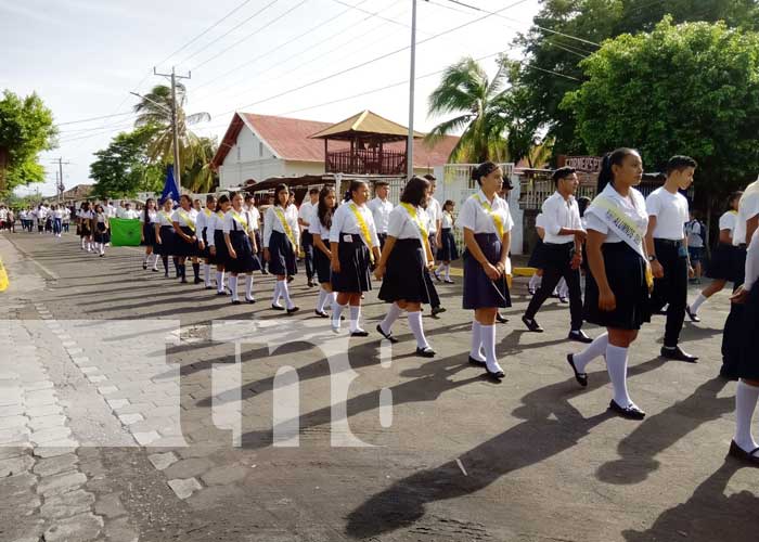 Foto: El Ministerio de Educación, realizó un colorido desfile patrio por las principales Calles del Municipio de Altagracia, en la Isla de Ometepe/TN8 