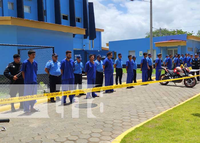 Policía de Nicaragua pone tras las rejas a supuestos delincuentes