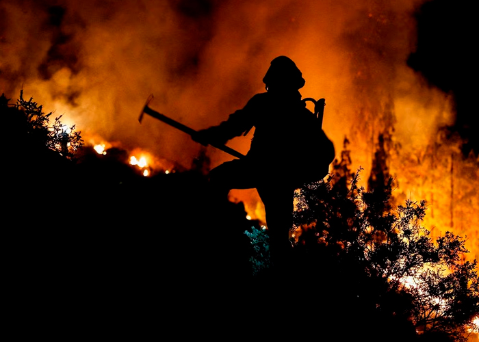 Cinco muertos y 10 heridos por incendio forestal en los Andes de Perú