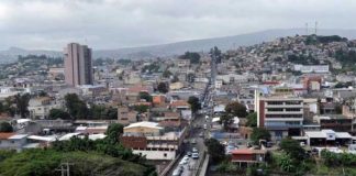 Foto: Un Joven fue brutalmente asesinado tras recibir varias detonaciones la noche del jueves en el barrio La Bolsa, en Comayagüela Honduras.