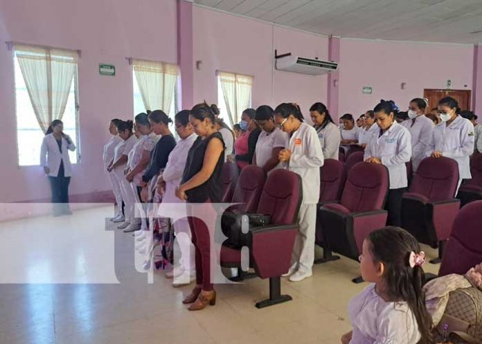 Reconocen el trabajo del ejército de mujeres batas blancas del Hospital de Jinotepe