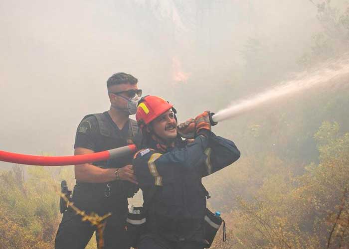 Grecia ofrece vacaciones a afectados por incendios