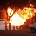 Foto: Incendio en un vehículo en un taller de Bilwi / TN8