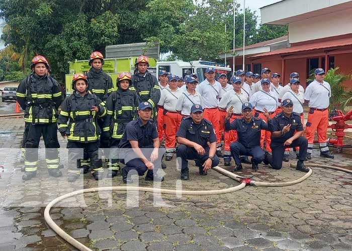 Foto: Capacitación de bomberos en Nicaragua / TN8