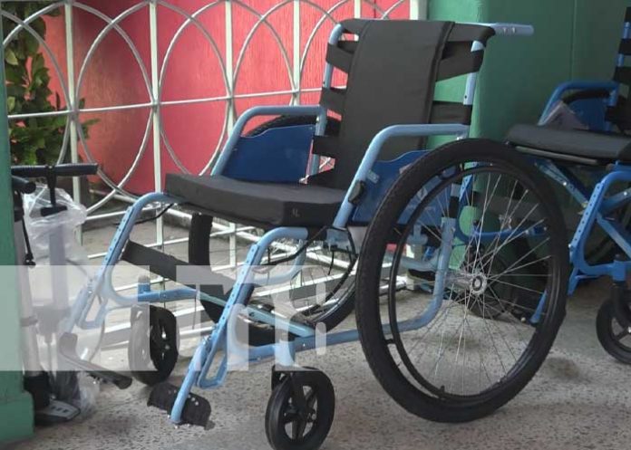 Foto: Sillas de ruedas entregadas en Ometepe / TN8