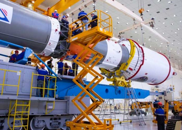 Rusia lanzará el viernes su primera misión a la Luna desde 1976