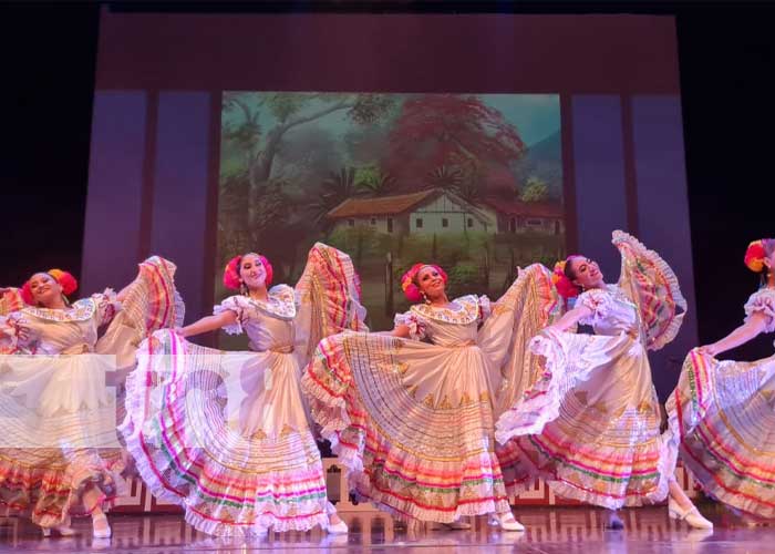 Foto: Homenaje a Camilo Zapata desde el Teatro Nacional /TN8