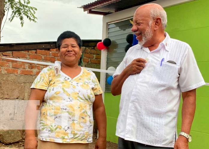Familias reciben viviendas dignas en el barrio 30 de Mayo de Juigalpa