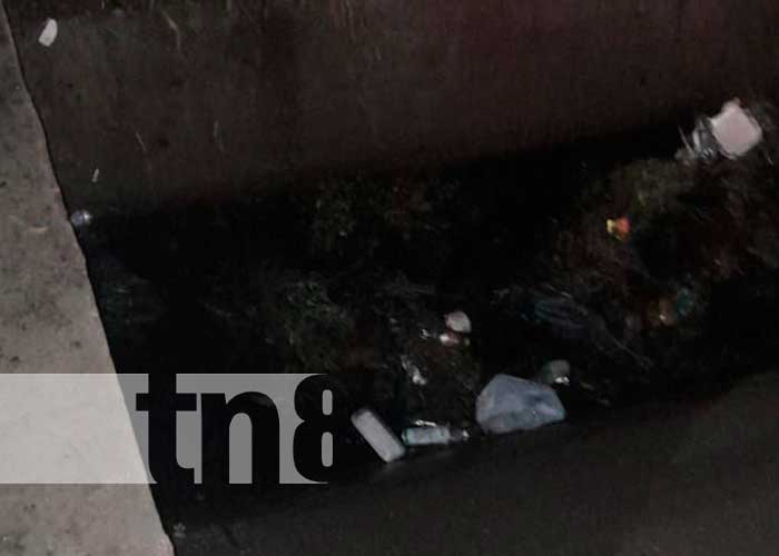 Foto: Ciclista muere al caer en un cauce de 3 metros de profundidad en Chinandega / TN8