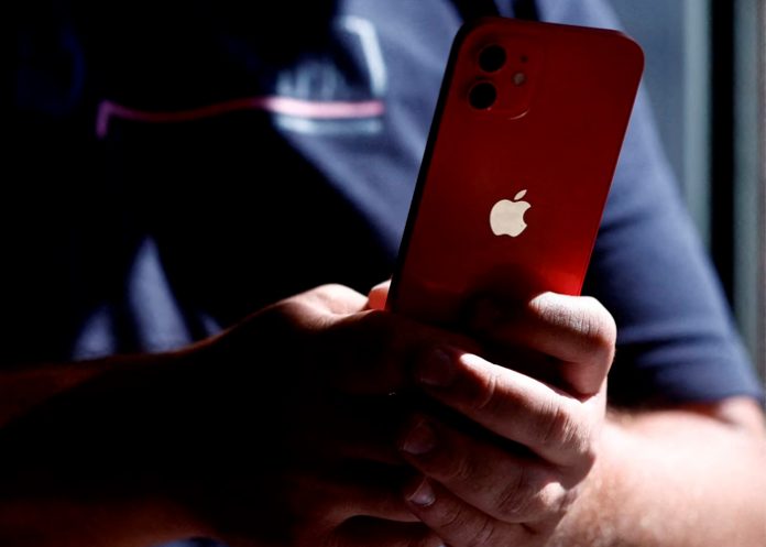 Apple solucionará problema de radiación en iPhone 12 con actualización de software