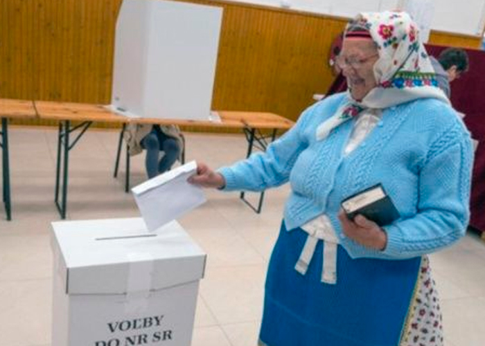 Ciudadanos de Eslovaquia acuden a las urnas para elegir nuevo Parlamento