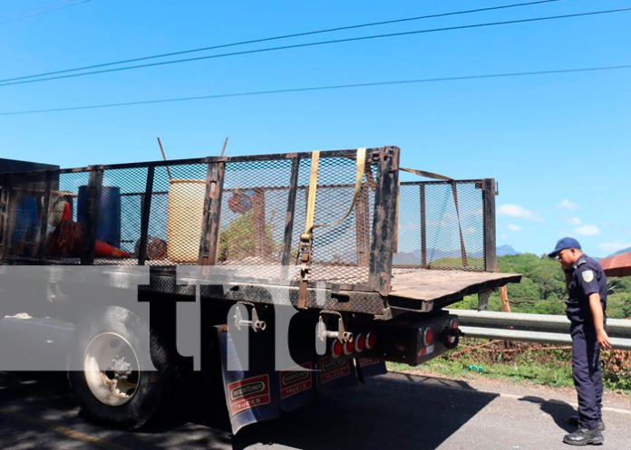 Motorizado fallece tras impactar con un camión en Chinandega