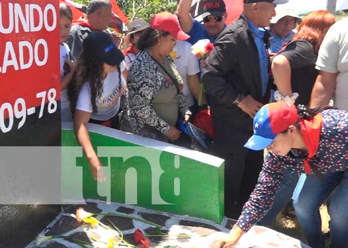 Foto: Patriotas rinden homenaje a héroes de Estelí /TN8
