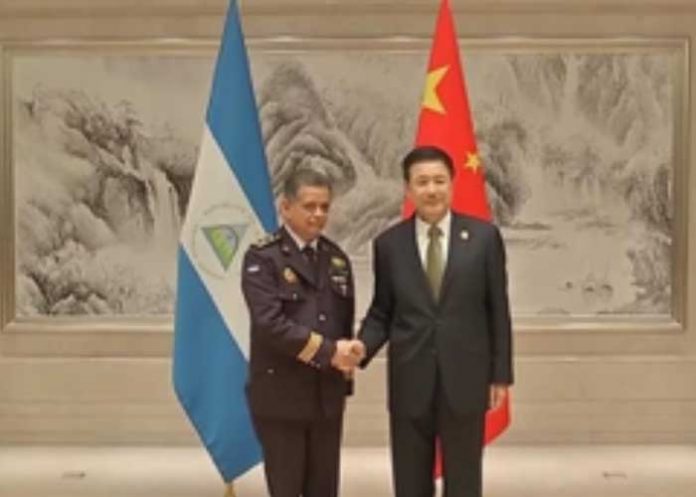Director General de la Policía Nacional en Reunión Bilateral con Ministro de Seguridad Pública de China