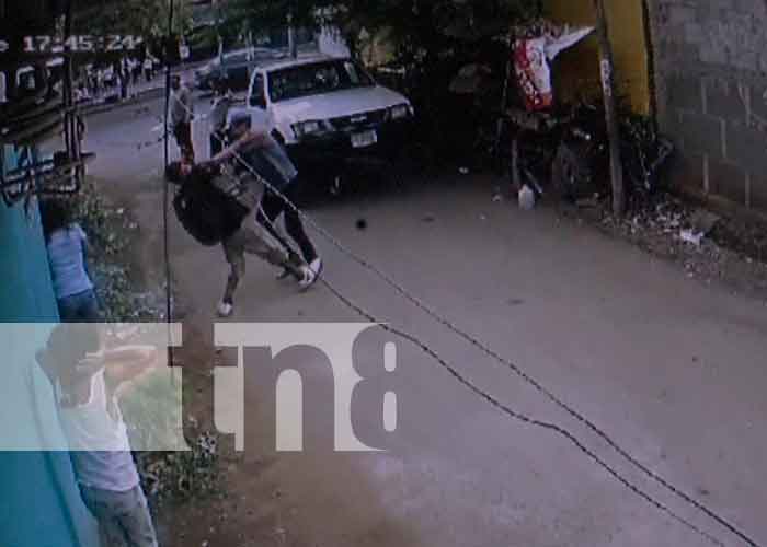 Foto: Presentan prueba de video de cómo ocurrió la muerte a un hombre en Villa Bulgaria /Tn8