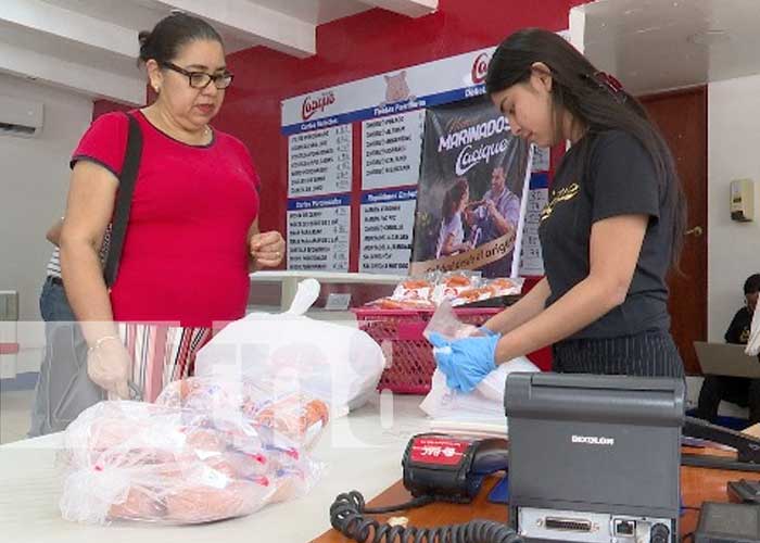 Foto: ¡Carnicería Cacique! Celebró el lanzamiento de su nueva línea de productos marinados/TN8