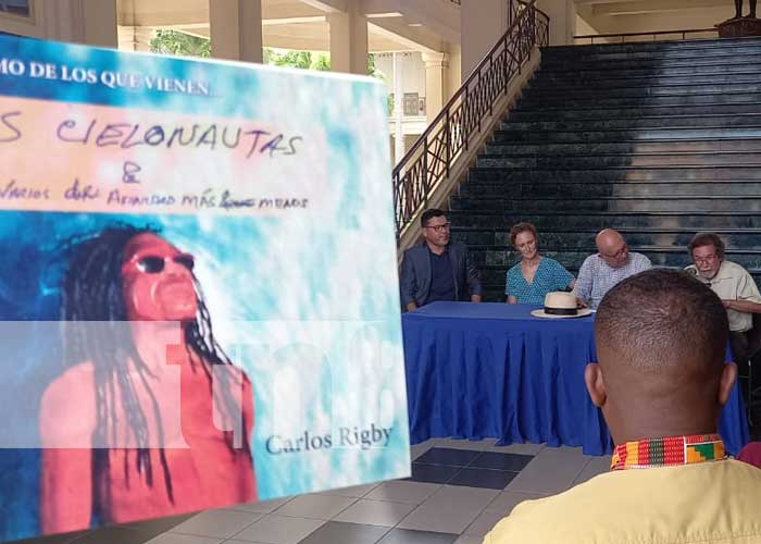 Foto: INC presenta Libro caribeño "Los Cielonautas y Poemas de Afinidad Más o Menos"/TN8