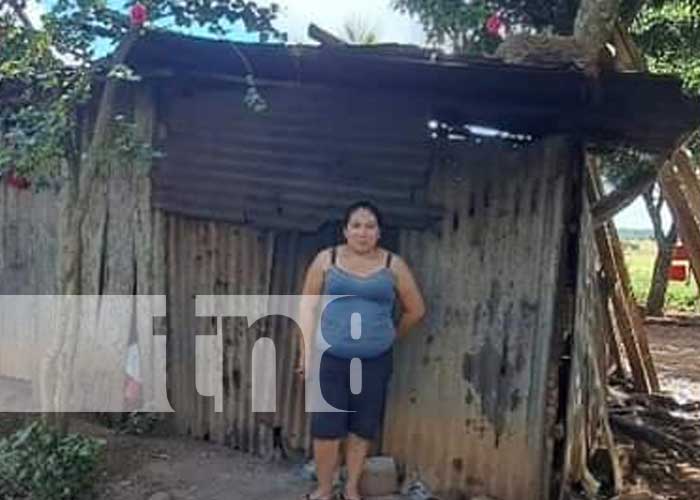 Foto: Familias de extrema pobreza recibieron sus viviendas en Jinotega / TN8