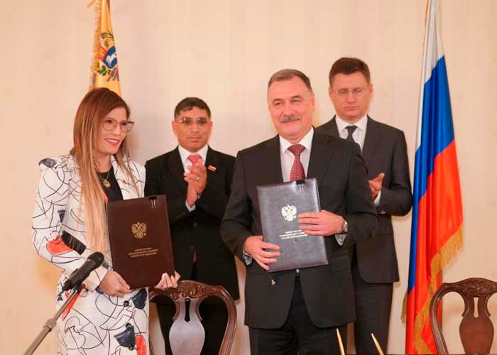 Foto:Venezuela y Rusia firman acuerdos /cortesía