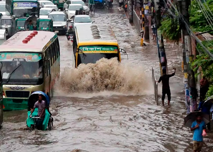 India sufre inundaciones extremas dejando 5 muertos y 23 desaparecidos